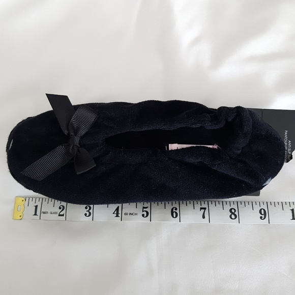 La Vie en Rose women's size small 5/6 black slippers, New - Picture 4 of 5